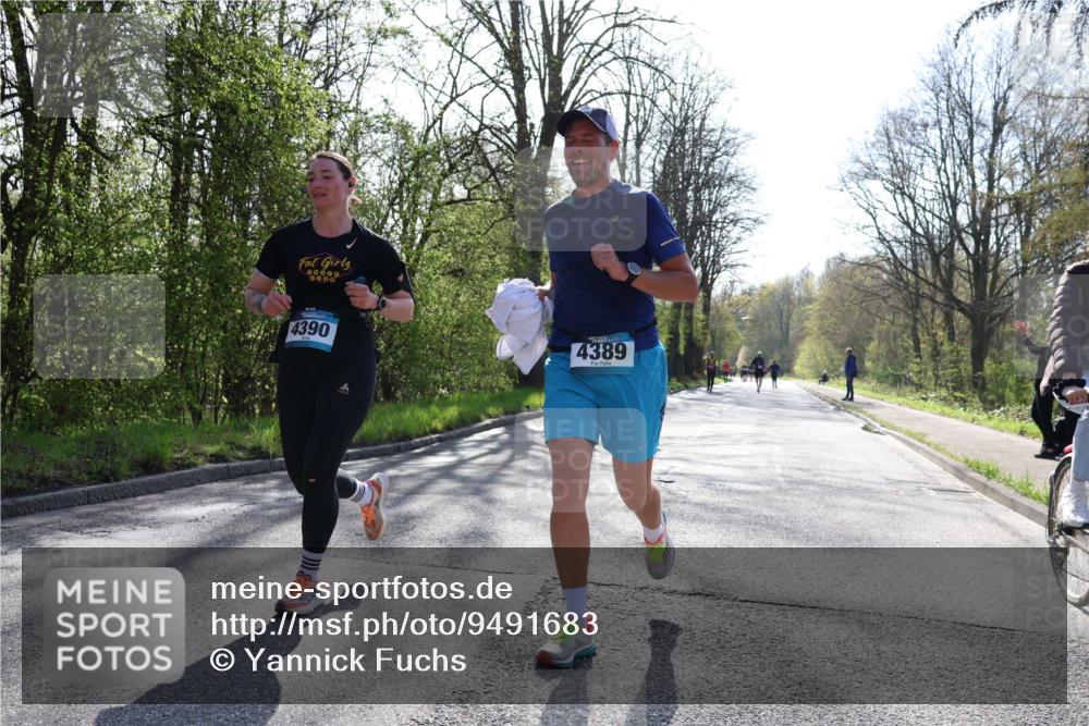 12.04.2026 - 45. Internationalen Wilhelmsburger Insellauf Yannick Fuchs http://msf.ph/oto/9491683 12.04.2026 10:42:43 Laufen 0000, 4390, 4389 meine-sportfotos.de