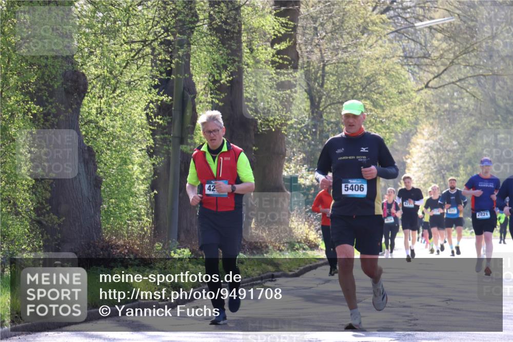 12.04.2026 - 45. Internationalen Wilhelmsburger Insellauf Yannick Fuchs http://msf.ph/oto/9491708 12.04.2026 10:42:48 Laufen 42, 2015, 5406, 477, 2821 meine-sportfotos.de