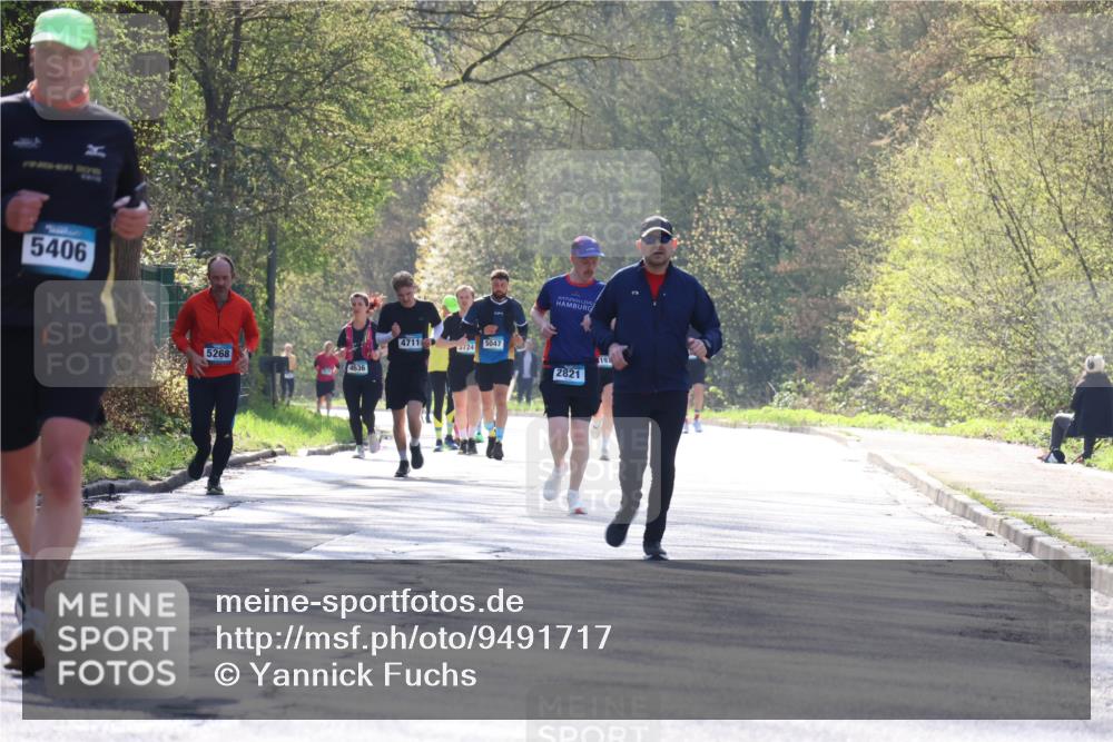 12.04.2026 - 45. Internationalen Wilhelmsburger Insellauf Yannick Fuchs http://msf.ph/oto/9491717 12.04.2026 10:42:50 Laufen 5406, 4711, 5268, 5724, 4636, 5047, 2821, 197 meine-sportfotos.de