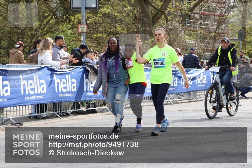 12.04.2026 - 45. Internationalen Wilhelmsburger Insellauf Strokosch-Dieckow http://msf.ph/oto/9491738 12.04.2026 14:56:50 Ziel  meine-sportfotos.de