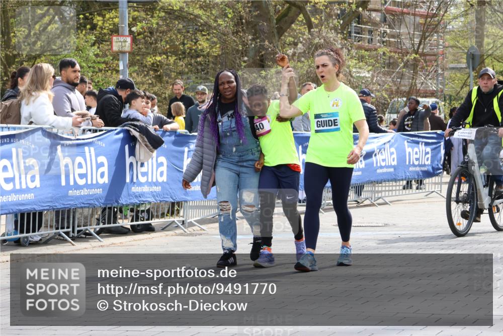 12.04.2026 - 45. Internationalen Wilhelmsburger Insellauf Strokosch-Dieckow http://msf.ph/oto/9491770 12.04.2026 14:56:49 Ziel  meine-sportfotos.de