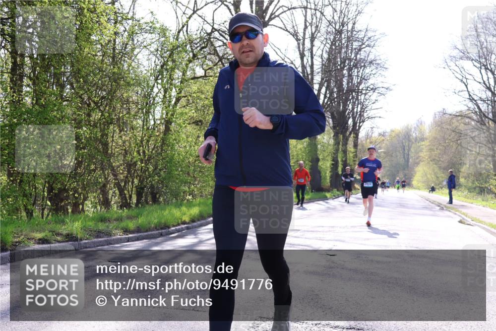 12.04.2026 - 45. Internationalen Wilhelmsburger Insellauf Yannick Fuchs http://msf.ph/oto/9491776 12.04.2026 10:43:01 Laufen 2821 meine-sportfotos.de