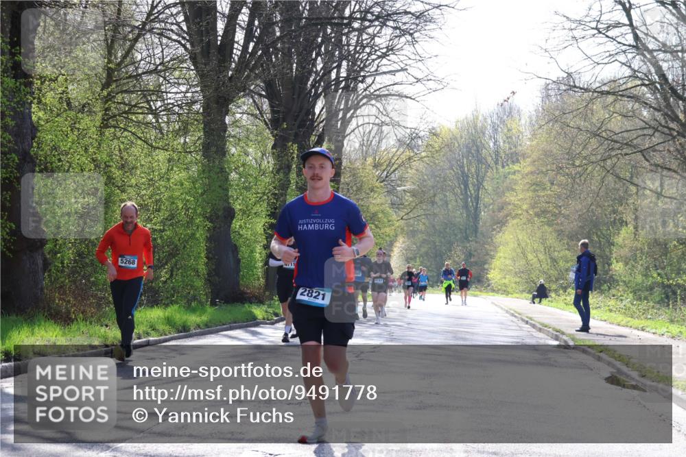 12.04.2026 - 45. Internationalen Wilhelmsburger Insellauf Yannick Fuchs http://msf.ph/oto/9491778 12.04.2026 10:43:02 Laufen 5268, 2821, 4197 meine-sportfotos.de