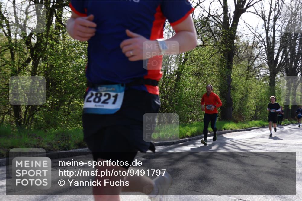12.04.2026 - 45. Internationalen Wilhelmsburger Insellauf Yannick Fuchs http://msf.ph/oto/9491797 12.04.2026 10:43:05 Laufen 2821, 526 meine-sportfotos.de