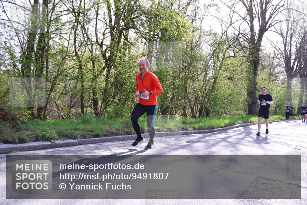 12.04.2026 - 45. Internationalen Wilhelmsburger Insellauf Yannick Fuchs http://msf.ph/oto/9491807 12.04.2026 10:43:07 Laufen 4711 meine-sportfotos.de