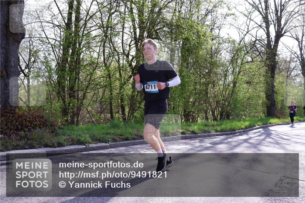 12.04.2026 - 45. Internationalen Wilhelmsburger Insellauf Yannick Fuchs http://msf.ph/oto/9491821 12.04.2026 10:43:09 Laufen 4711 meine-sportfotos.de