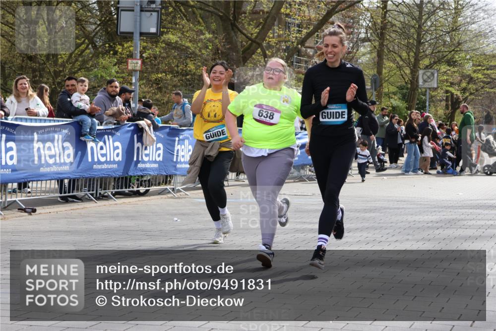 12.04.2026 - 45. Internationalen Wilhelmsburger Insellauf Strokosch-Dieckow http://msf.ph/oto/9491831 12.04.2026 14:55:17 Ziel 638 meine-sportfotos.de