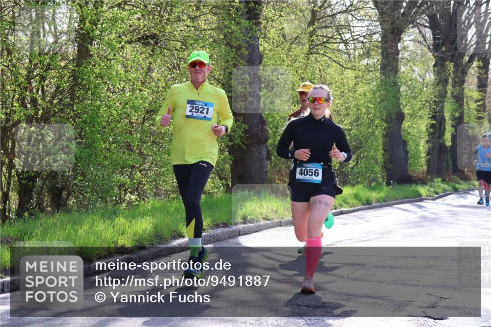 12.04.2026 - 45. Internationalen Wilhelmsburger Insellauf Yannick Fuchs http://msf.ph/oto/9491887 12.04.2026 10:43:19 Laufen 2921, 4056, 2549 meine-sportfotos.de