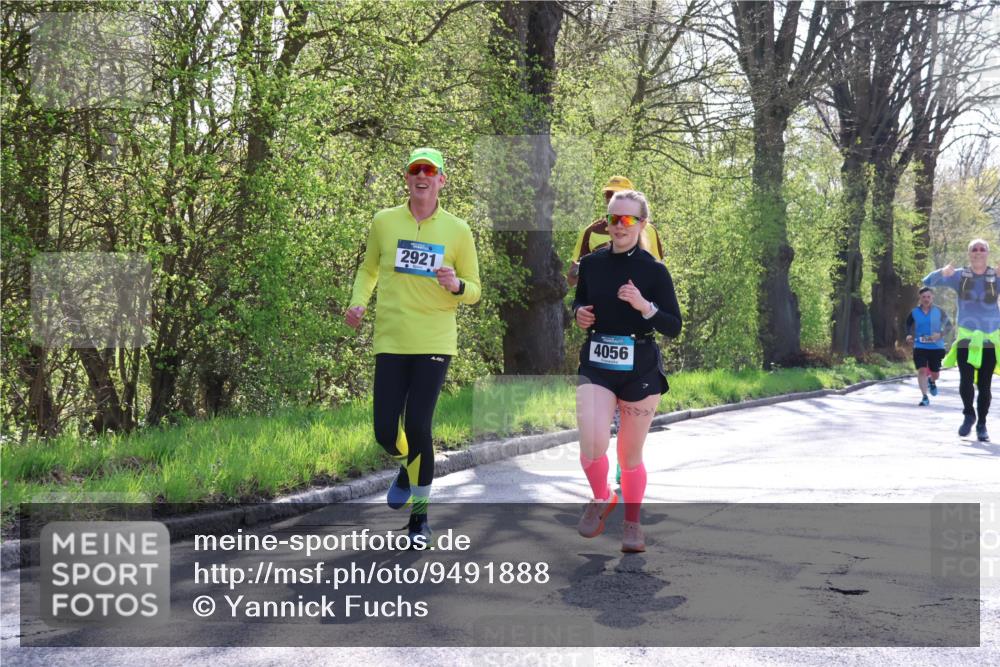 12.04.2026 - 45. Internationalen Wilhelmsburger Insellauf Yannick Fuchs http://msf.ph/oto/9491888 12.04.2026 10:43:20 Laufen 2921, 4056 meine-sportfotos.de
