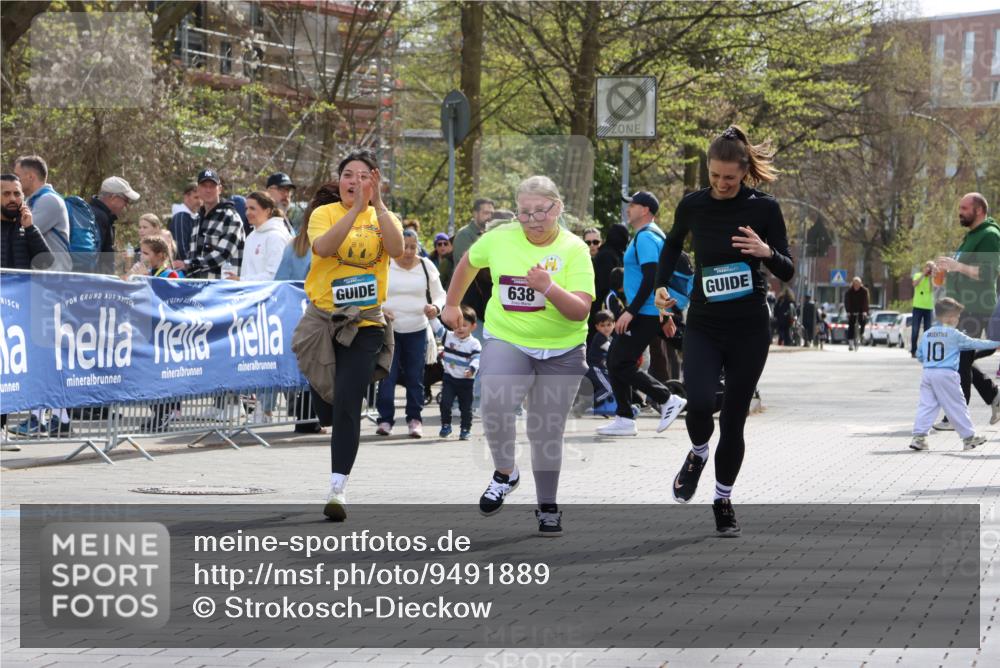 12.04.2026 - 45. Internationalen Wilhelmsburger Insellauf Strokosch-Dieckow http://msf.ph/oto/9491889 12.04.2026 14:55:15 Ziel 638 meine-sportfotos.de