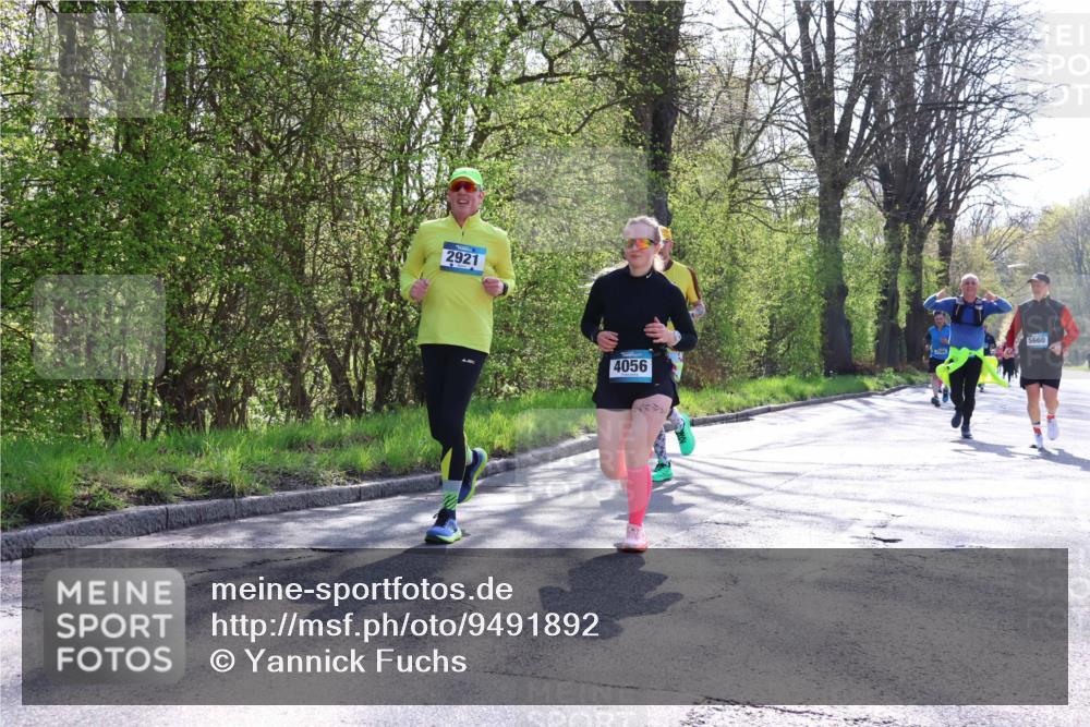12.04.2026 - 45. Internationalen Wilhelmsburger Insellauf Yannick Fuchs http://msf.ph/oto/9491892 12.04.2026 10:43:20 Laufen 2921, 5660, 4056 meine-sportfotos.de