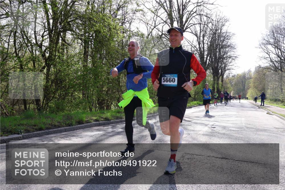 12.04.2026 - 45. Internationalen Wilhelmsburger Insellauf Yannick Fuchs http://msf.ph/oto/9491922 12.04.2026 10:43:25 Laufen 5660, 2569 meine-sportfotos.de