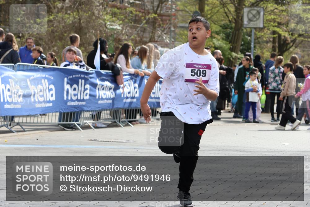 12.04.2026 - 45. Internationalen Wilhelmsburger Insellauf Strokosch-Dieckow http://msf.ph/oto/9491946 12.04.2026 14:52:59 Ziel 1040, 509 meine-sportfotos.de
