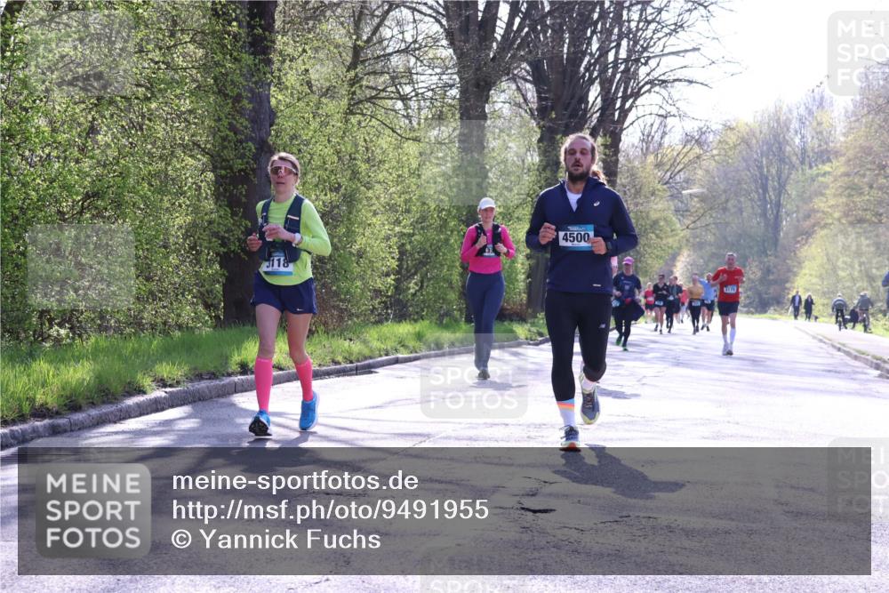 12.04.2026 - 45. Internationalen Wilhelmsburger Insellauf Yannick Fuchs http://msf.ph/oto/9491955 12.04.2026 10:43:31 Laufen 4500, 3175 meine-sportfotos.de