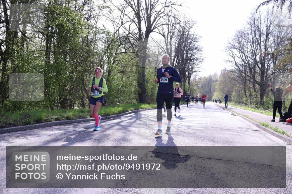 12.04.2026 - 45. Internationalen Wilhelmsburger Insellauf Yannick Fuchs http://msf.ph/oto/9491972 12.04.2026 10:43:33 Laufen 118, 4500, 333 meine-sportfotos.de
