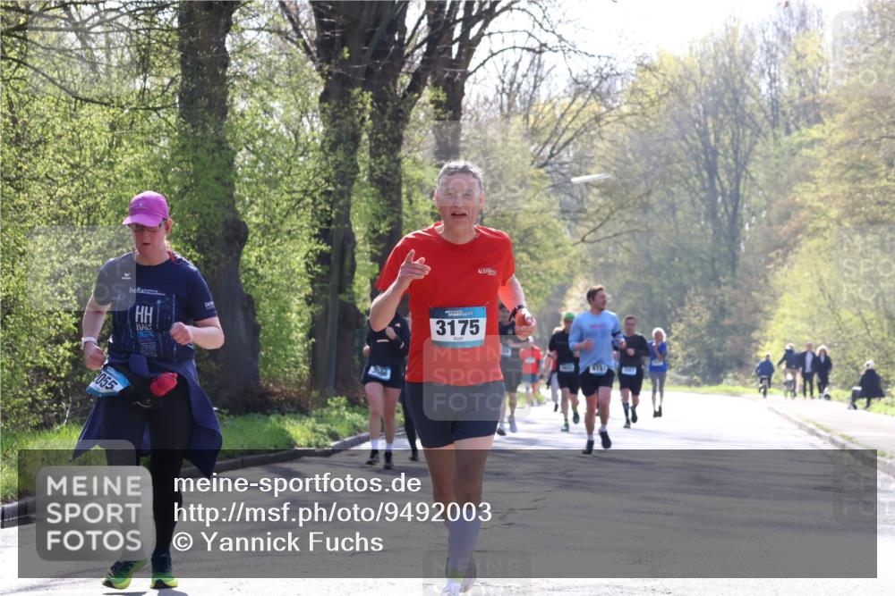 12.04.2026 - 45. Internationalen Wilhelmsburger Insellauf Yannick Fuchs http://msf.ph/oto/9492003 12.04.2026 10:43:38 Laufen 2055, 3896, 3175, 412 meine-sportfotos.de
