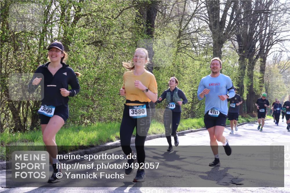 12.04.2026 - 45. Internationalen Wilhelmsburger Insellauf Yannick Fuchs http://msf.ph/oto/9492057 12.04.2026 10:43:45 Laufen 3580, 3396, 747, 4131, 2324, 5822, 555 meine-sportfotos.de