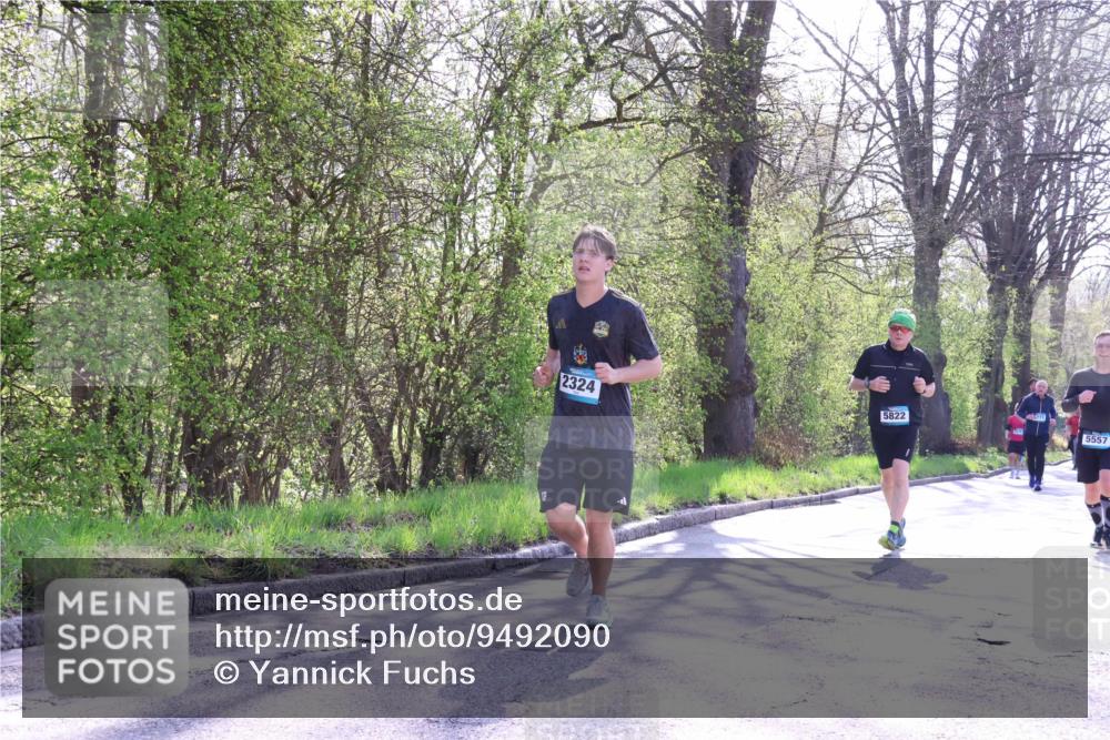 12.04.2026 - 45. Internationalen Wilhelmsburger Insellauf Yannick Fuchs http://msf.ph/oto/9492090 12.04.2026 10:43:51 Laufen 2324, 5822, 5557 meine-sportfotos.de