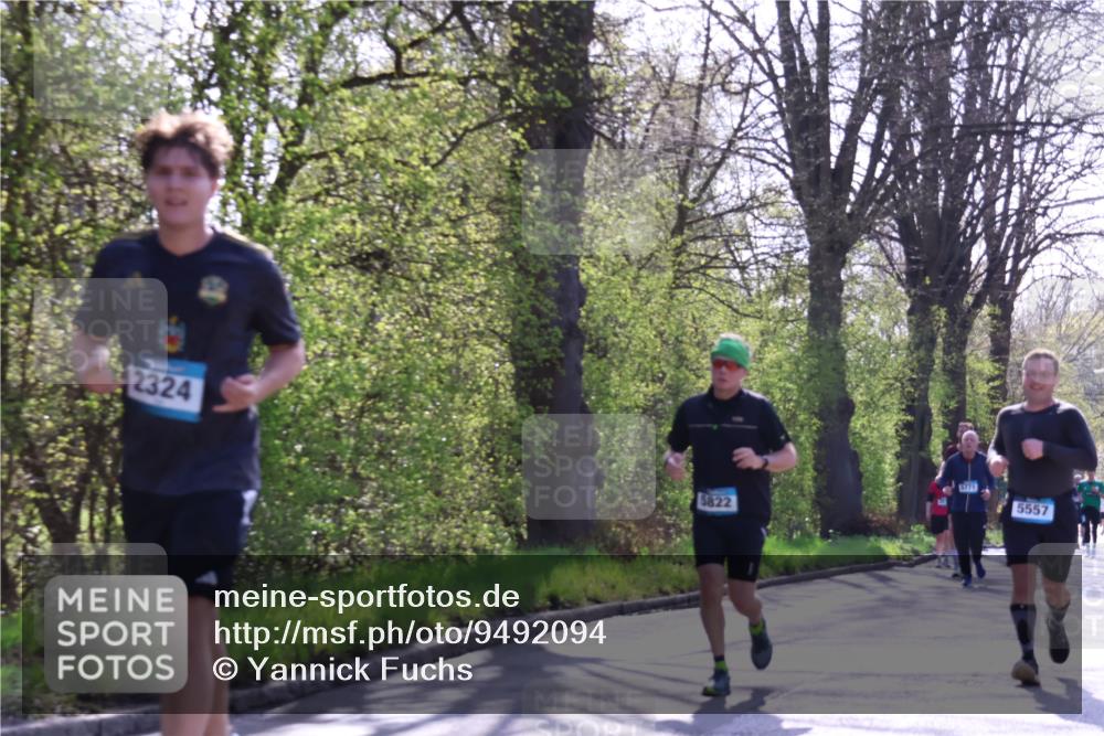 12.04.2026 - 45. Internationalen Wilhelmsburger Insellauf Yannick Fuchs http://msf.ph/oto/9492094 12.04.2026 10:43:51 Laufen 2324, 5822, 5771, 5557 meine-sportfotos.de