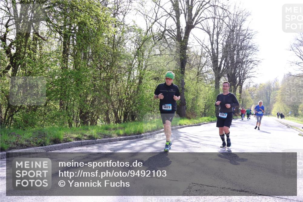 12.04.2026 - 45. Internationalen Wilhelmsburger Insellauf Yannick Fuchs http://msf.ph/oto/9492103 12.04.2026 10:43:53 Laufen 5822, 5557 meine-sportfotos.de