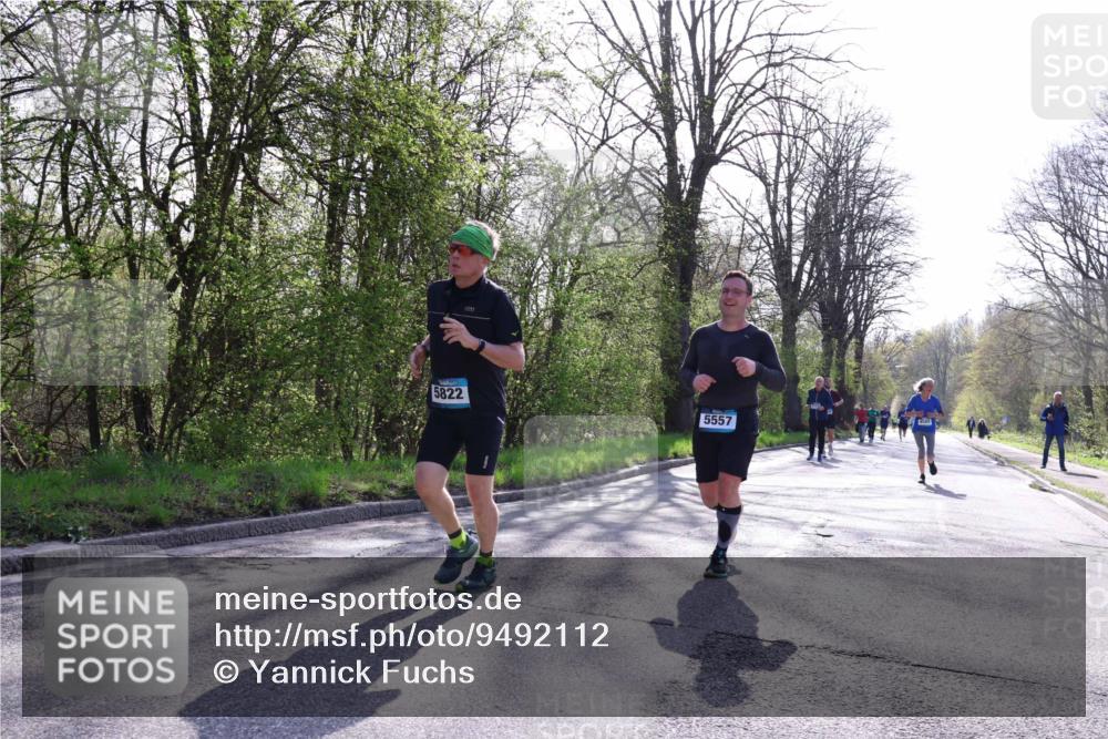 12.04.2026 - 45. Internationalen Wilhelmsburger Insellauf Yannick Fuchs http://msf.ph/oto/9492112 12.04.2026 10:43:54 Laufen 5822, 5557 meine-sportfotos.de