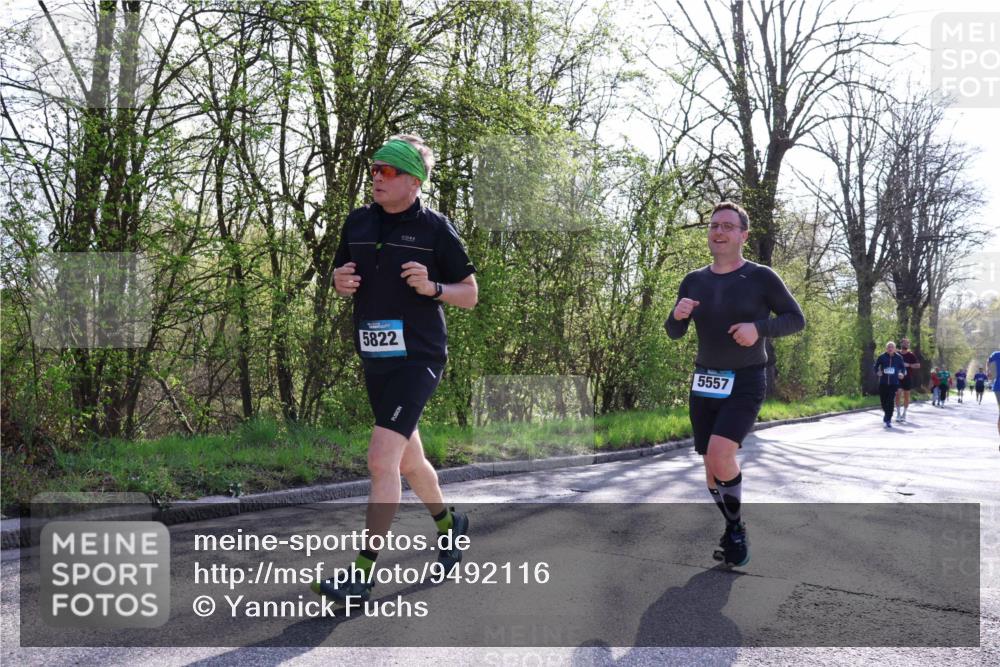 12.04.2026 - 45. Internationalen Wilhelmsburger Insellauf Yannick Fuchs http://msf.ph/oto/9492116 12.04.2026 10:43:54 Laufen 5822, 5557 meine-sportfotos.de