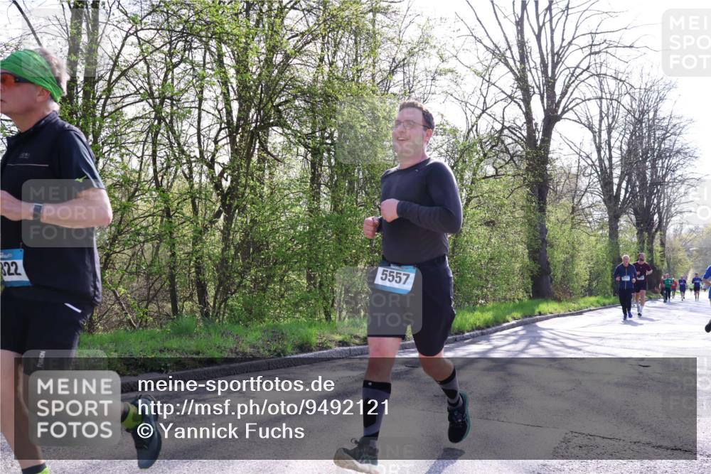 12.04.2026 - 45. Internationalen Wilhelmsburger Insellauf Yannick Fuchs http://msf.ph/oto/9492121 12.04.2026 10:43:54 Laufen 322, 5557 meine-sportfotos.de