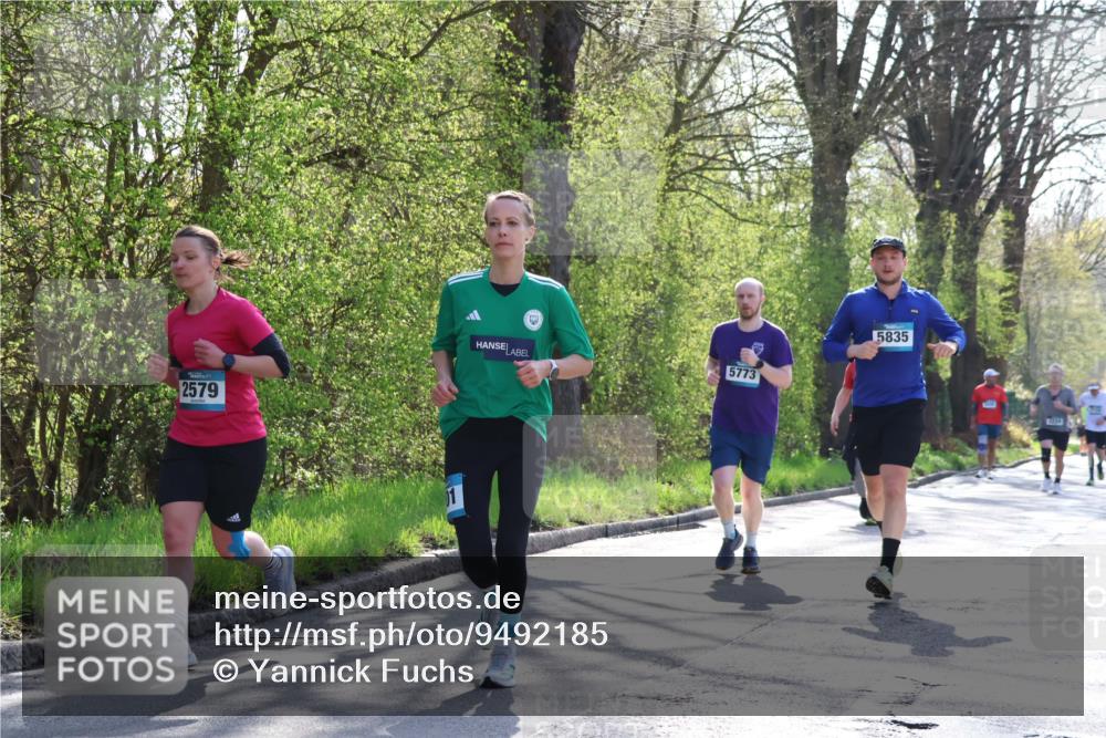 12.04.2026 - 45. Internationalen Wilhelmsburger Insellauf Yannick Fuchs http://msf.ph/oto/9492185 12.04.2026 10:44:05 Laufen 2579, 5773, 11, 5835 meine-sportfotos.de