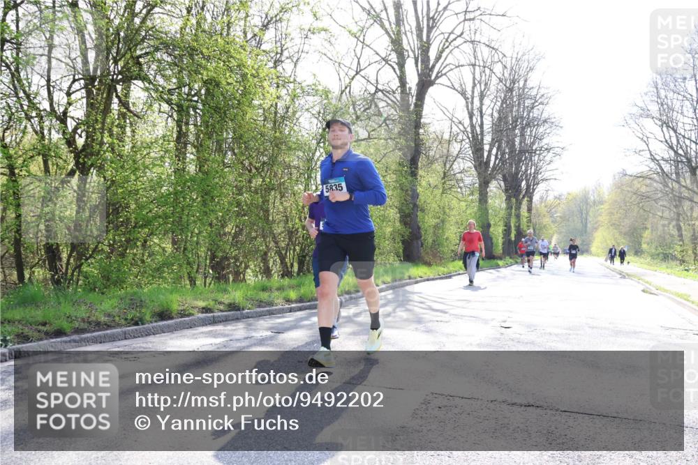 12.04.2026 - 45. Internationalen Wilhelmsburger Insellauf Yannick Fuchs http://msf.ph/oto/9492202 12.04.2026 10:44:07 Laufen 5835 meine-sportfotos.de