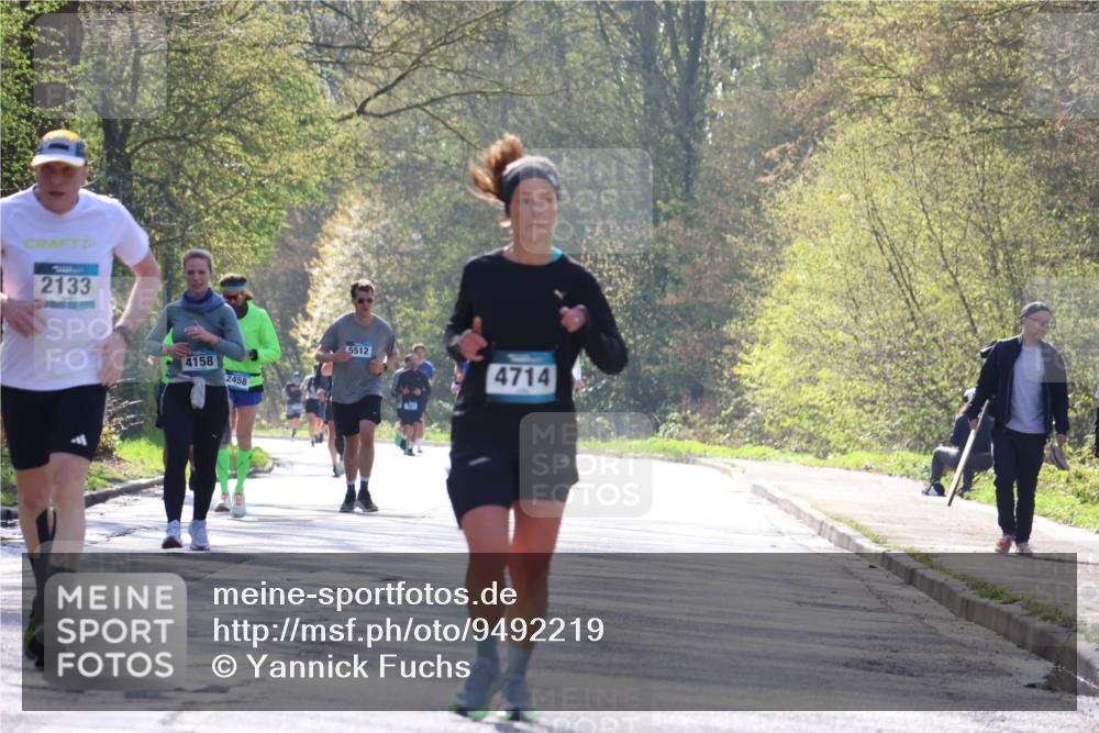12.04.2026 - 45. Internationalen Wilhelmsburger Insellauf Yannick Fuchs http://msf.ph/oto/9492219 12.04.2026 10:44:11 Laufen 2133, 4158, 2458, 5512, 4714 meine-sportfotos.de
