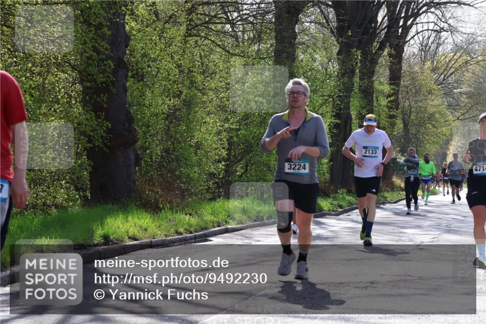 12.04.2026 - 45. Internationalen Wilhelmsburger Insellauf Yannick Fuchs http://msf.ph/oto/9492230 12.04.2026 10:44:12 Laufen 3224, 2133, 4158, 4714 meine-sportfotos.de