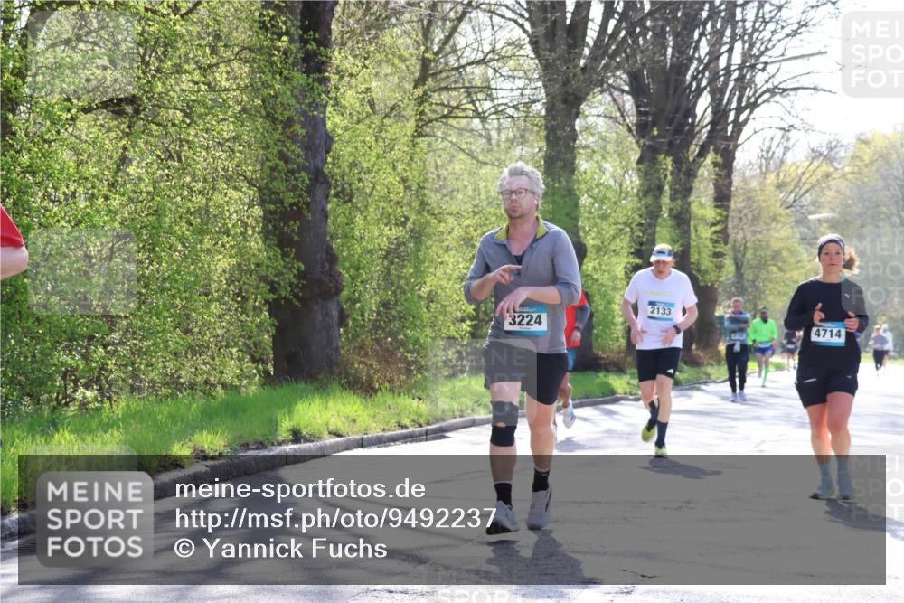 12.04.2026 - 45. Internationalen Wilhelmsburger Insellauf Yannick Fuchs http://msf.ph/oto/9492237 12.04.2026 10:44:13 Laufen 3224, 2133, 4714 meine-sportfotos.de