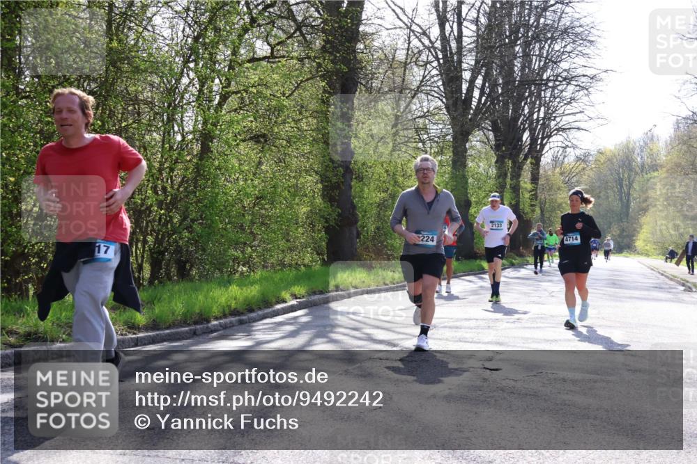 12.04.2026 - 45. Internationalen Wilhelmsburger Insellauf Yannick Fuchs http://msf.ph/oto/9492242 12.04.2026 10:44:13 Laufen 17, 224, 2133, 4714 meine-sportfotos.de