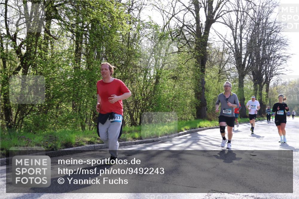 12.04.2026 - 45. Internationalen Wilhelmsburger Insellauf Yannick Fuchs http://msf.ph/oto/9492243 12.04.2026 10:44:13 Laufen 917, 3224, 2133, 4714 meine-sportfotos.de
