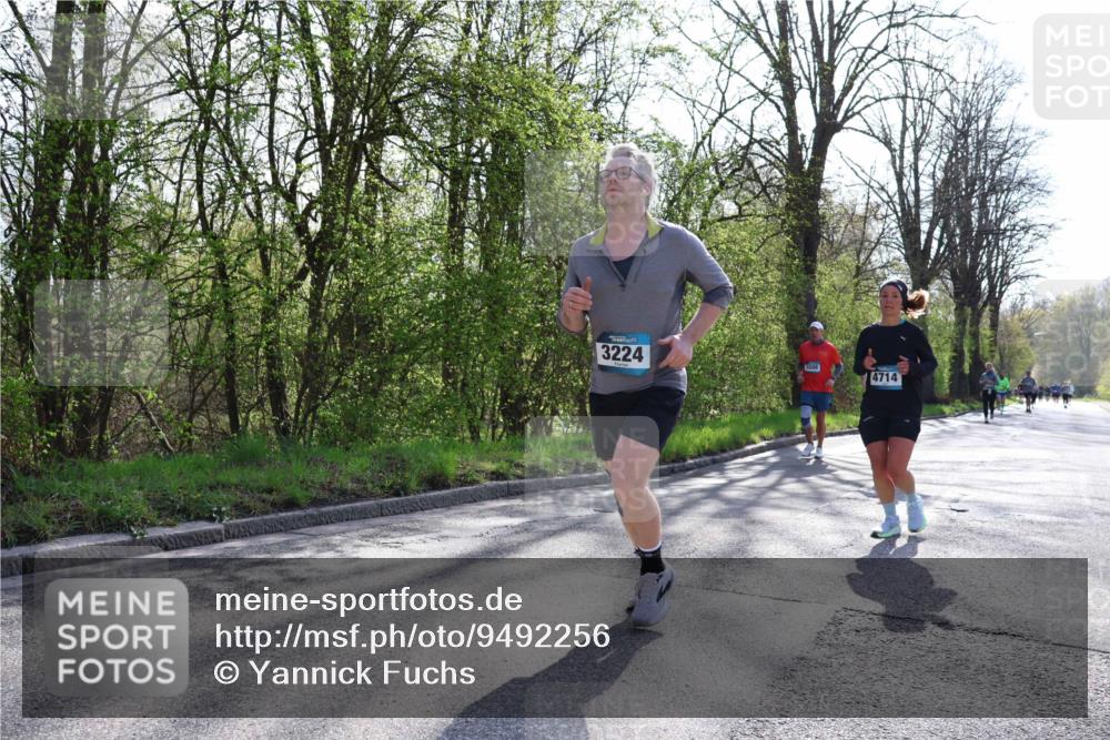 12.04.2026 - 45. Internationalen Wilhelmsburger Insellauf Yannick Fuchs http://msf.ph/oto/9492256 12.04.2026 10:44:15 Laufen 3224, 5508, 4714 meine-sportfotos.de