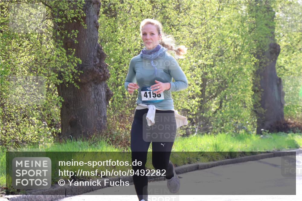 12.04.2026 - 45. Internationalen Wilhelmsburger Insellauf Yannick Fuchs http://msf.ph/oto/9492282 12.04.2026 10:44:21 Laufen 4156 meine-sportfotos.de