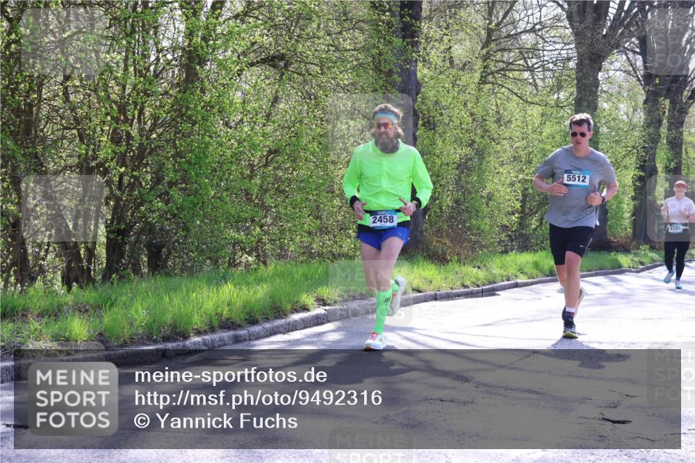 12.04.2026 - 45. Internationalen Wilhelmsburger Insellauf Yannick Fuchs http://msf.ph/oto/9492316 12.04.2026 10:44:27 Laufen 2458, 5512, 4155 meine-sportfotos.de