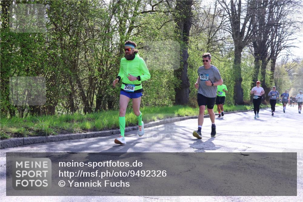 12.04.2026 - 45. Internationalen Wilhelmsburger Insellauf Yannick Fuchs http://msf.ph/oto/9492326 12.04.2026 10:44:28 Laufen 2458, 5512, 2194, 3916, 4155 meine-sportfotos.de