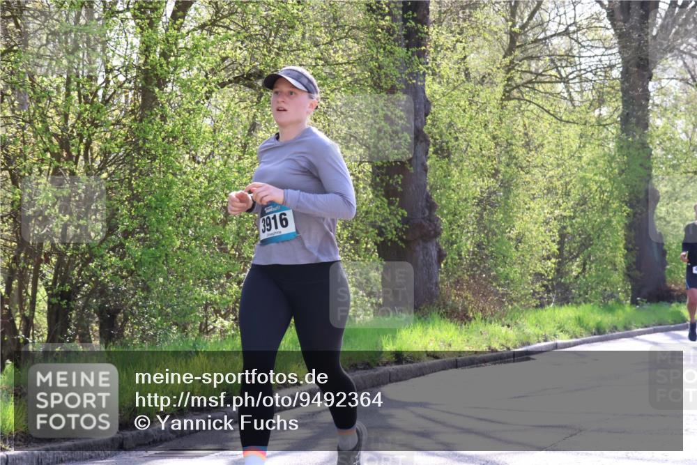 12.04.2026 - 45. Internationalen Wilhelmsburger Insellauf Yannick Fuchs http://msf.ph/oto/9492364 12.04.2026 10:44:34 Laufen 3916 meine-sportfotos.de