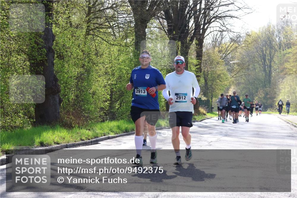 12.04.2026 - 45. Internationalen Wilhelmsburger Insellauf Yannick Fuchs http://msf.ph/oto/9492375 12.04.2026 10:44:36 Laufen 2913, 2912 meine-sportfotos.de
