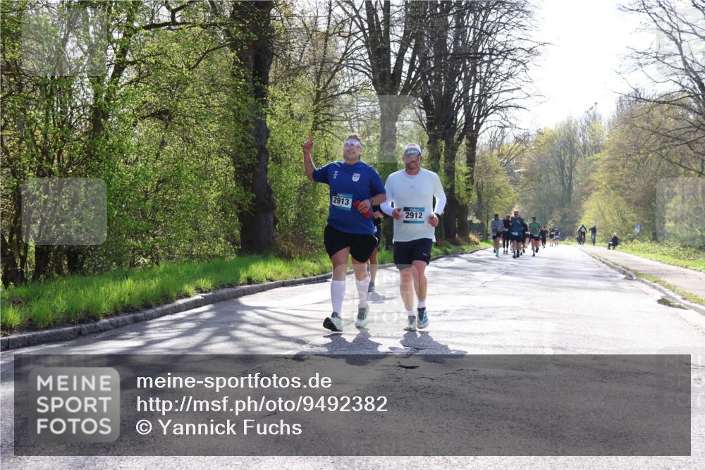 12.04.2026 - 45. Internationalen Wilhelmsburger Insellauf Yannick Fuchs http://msf.ph/oto/9492382 12.04.2026 10:44:37 Laufen 2913, 2912 meine-sportfotos.de