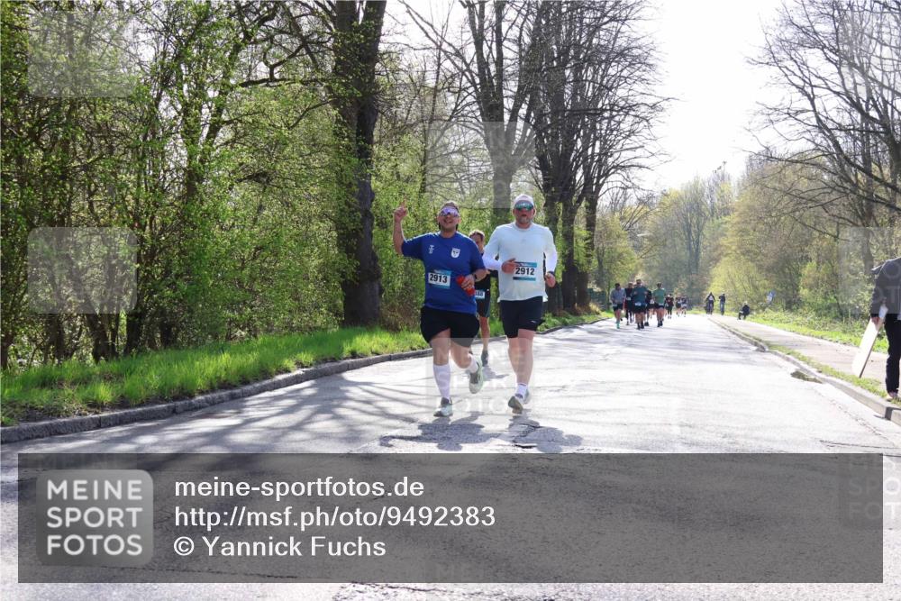 12.04.2026 - 45. Internationalen Wilhelmsburger Insellauf Yannick Fuchs http://msf.ph/oto/9492383 12.04.2026 10:44:37 Laufen 2913, 2912 meine-sportfotos.de