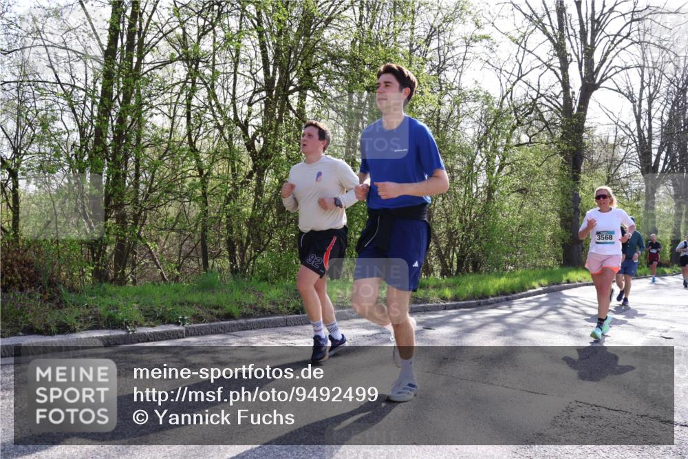 12.04.2026 - 45. Internationalen Wilhelmsburger Insellauf Yannick Fuchs http://msf.ph/oto/9492499 12.04.2026 10:44:58 Laufen 3568 meine-sportfotos.de