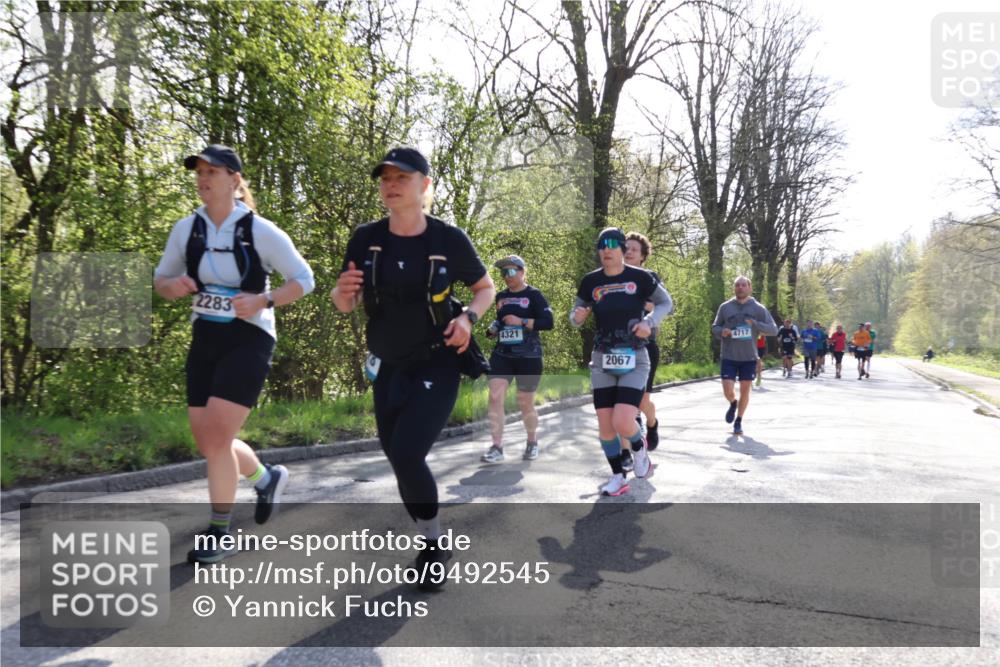 12.04.2026 - 45. Internationalen Wilhelmsburger Insellauf Yannick Fuchs http://msf.ph/oto/9492545 12.04.2026 10:45:04 Laufen 2283, 4321, 2067, 4717 meine-sportfotos.de