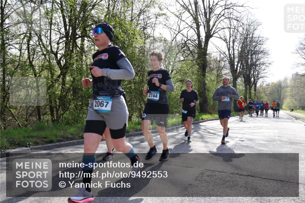12.04.2026 - 45. Internationalen Wilhelmsburger Insellauf Yannick Fuchs http://msf.ph/oto/9492553 12.04.2026 10:45:05 Laufen 2067, 2744, 717 meine-sportfotos.de