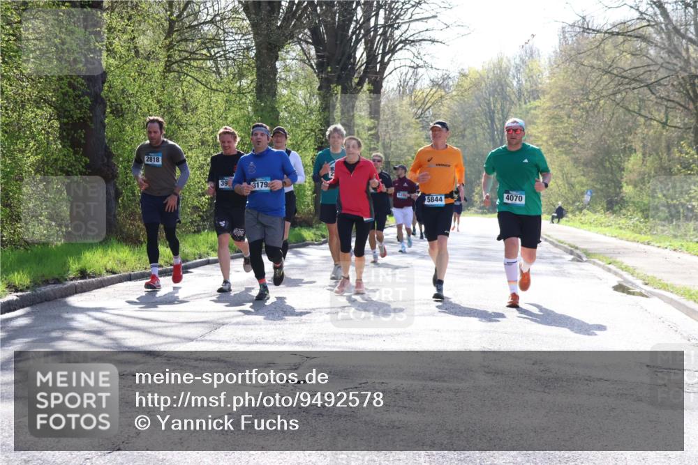 12.04.2026 - 45. Internationalen Wilhelmsburger Insellauf Yannick Fuchs http://msf.ph/oto/9492578 12.04.2026 10:45:10 Laufen 2818, 39, 3179, 5844, 4070 meine-sportfotos.de
