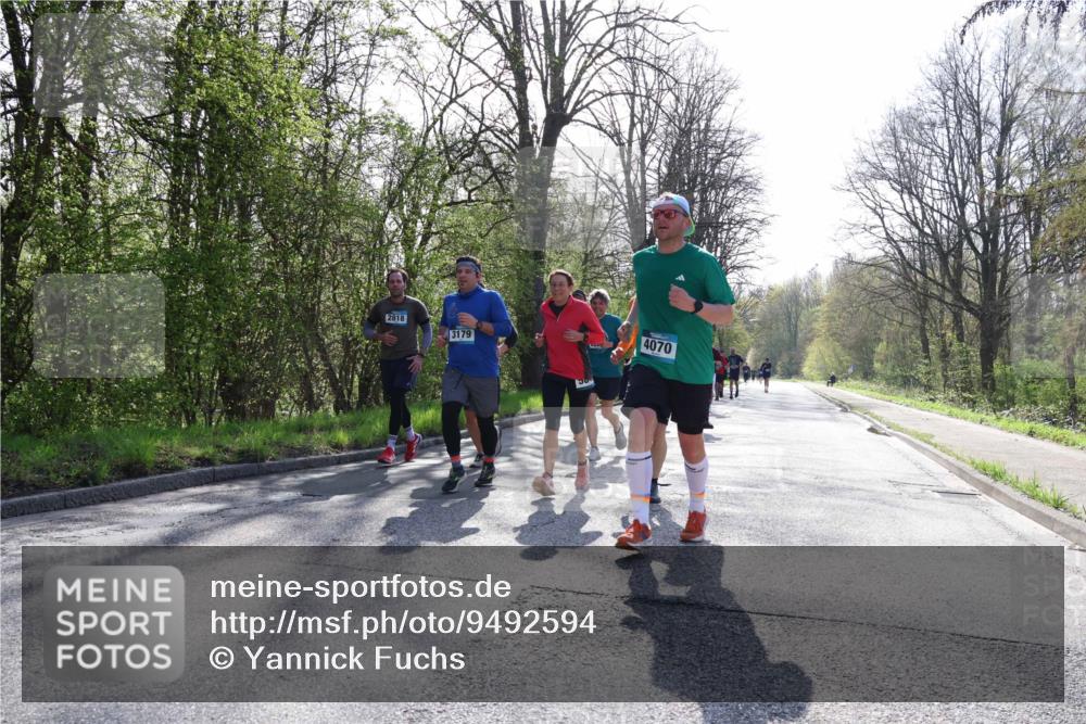 12.04.2026 - 45. Internationalen Wilhelmsburger Insellauf Yannick Fuchs http://msf.ph/oto/9492594 12.04.2026 10:45:13 Laufen 2818, 3179, 4070 meine-sportfotos.de