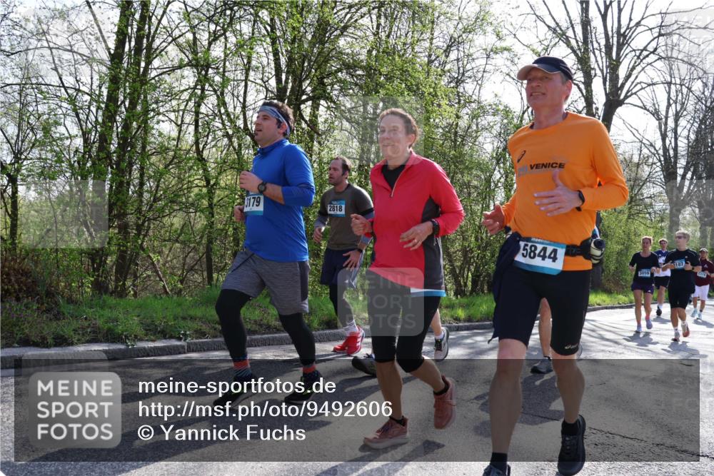 12.04.2026 - 45. Internationalen Wilhelmsburger Insellauf Yannick Fuchs http://msf.ph/oto/9492606 12.04.2026 10:45:14 Laufen 3179, 2818, 5844, 187, 5319 meine-sportfotos.de