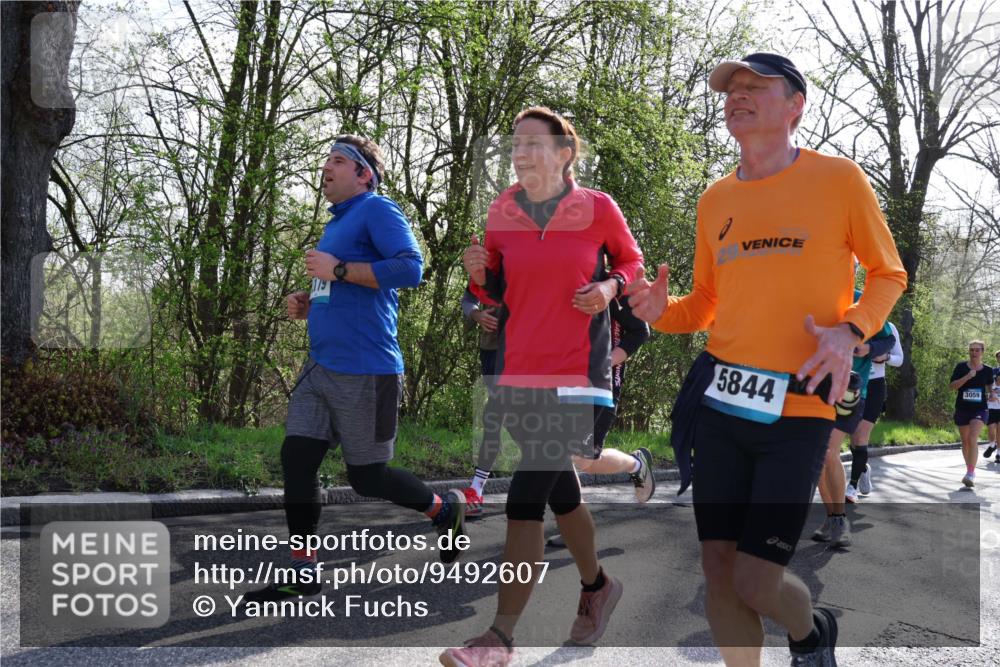 12.04.2026 - 45. Internationalen Wilhelmsburger Insellauf Yannick Fuchs http://msf.ph/oto/9492607 12.04.2026 10:45:14 Laufen 5844, 3059 meine-sportfotos.de