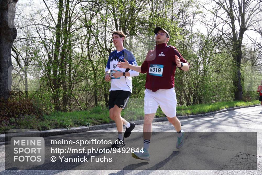 12.04.2026 - 45. Internationalen Wilhelmsburger Insellauf Yannick Fuchs http://msf.ph/oto/9492644 12.04.2026 10:45:19 Laufen 5319 meine-sportfotos.de